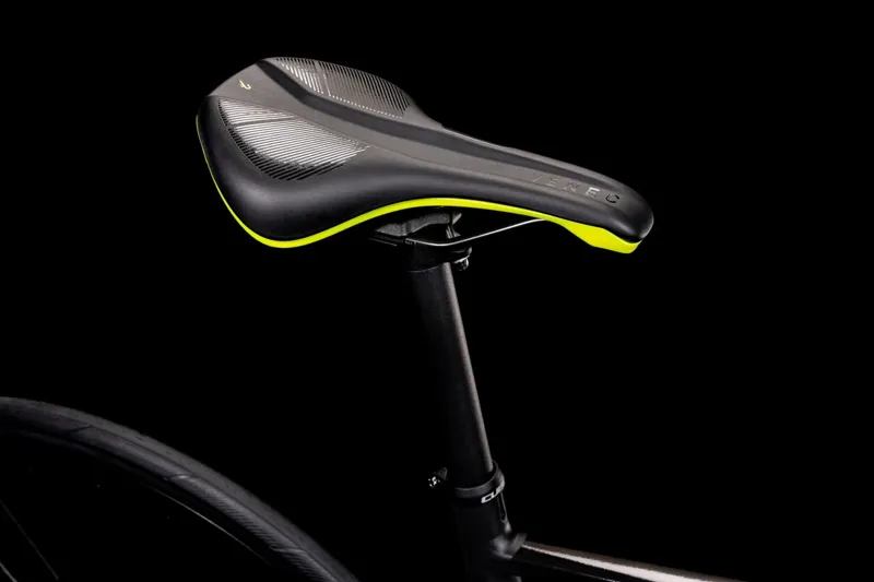 2022 Cube Attain Race Road Bike in Black-1